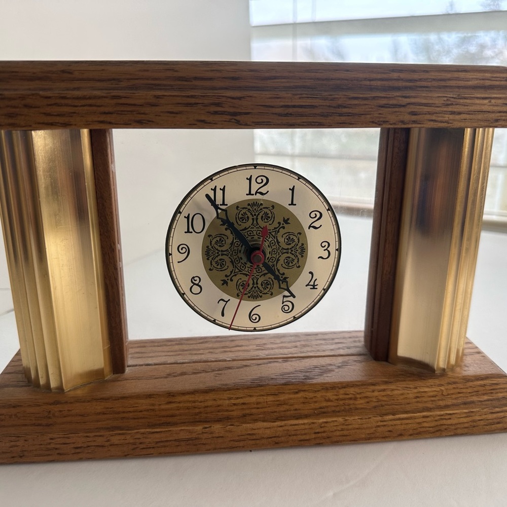 Batter operated mantle clock wood brass look